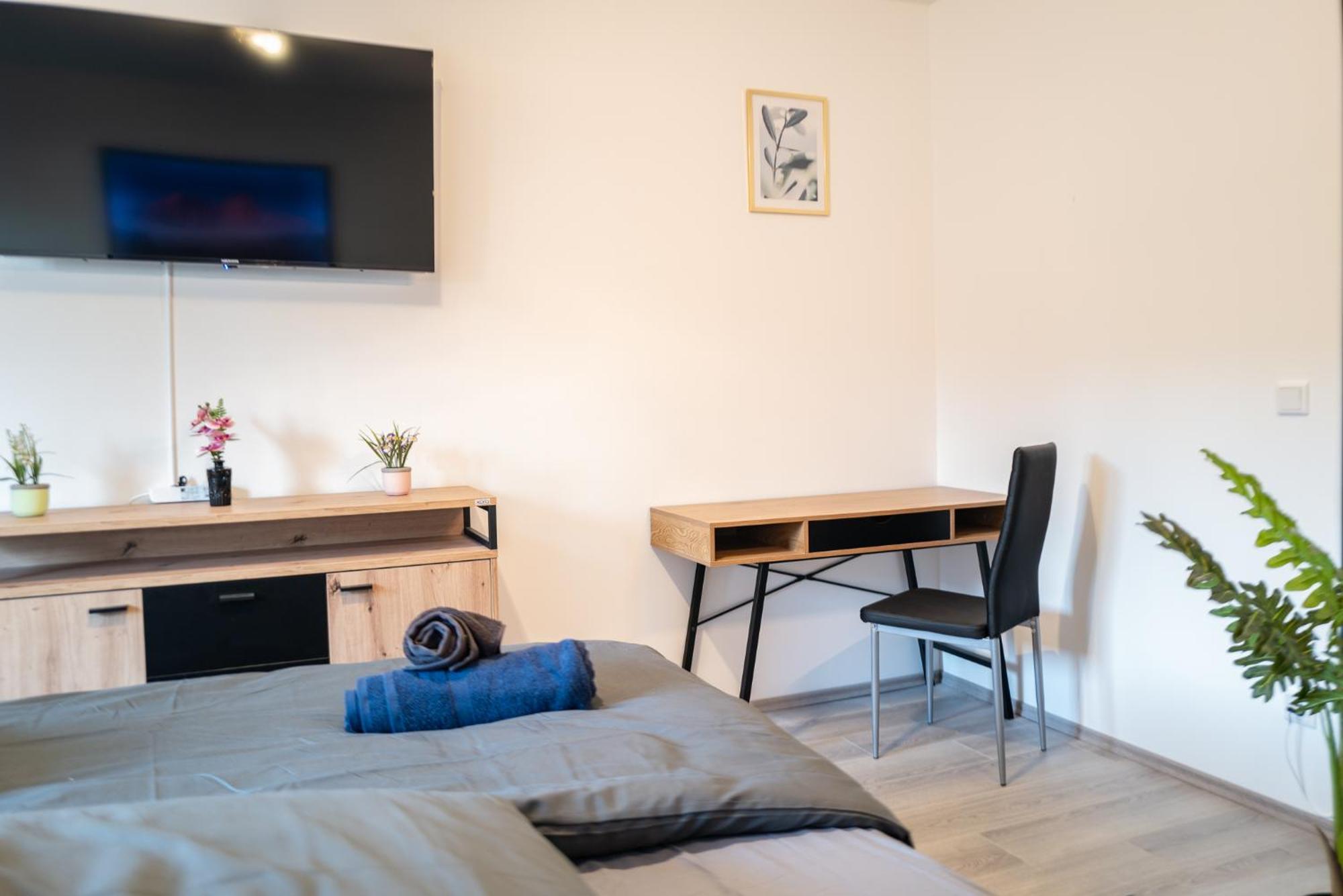 #412 Komfortable, Stilvolle Wohnung Fuer 6 Personen Muelheim an der Ruhr Exterior photo