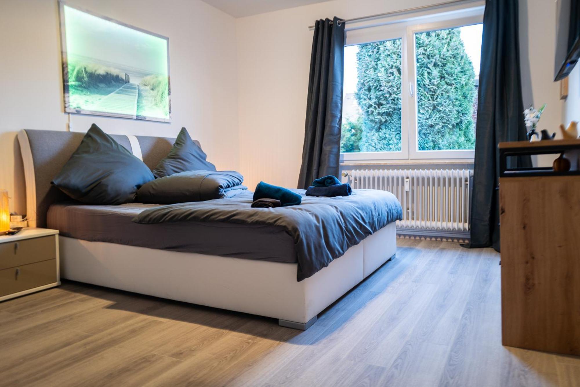 #412 Komfortable, Stilvolle Wohnung Fuer 6 Personen Muelheim an der Ruhr Exterior photo
